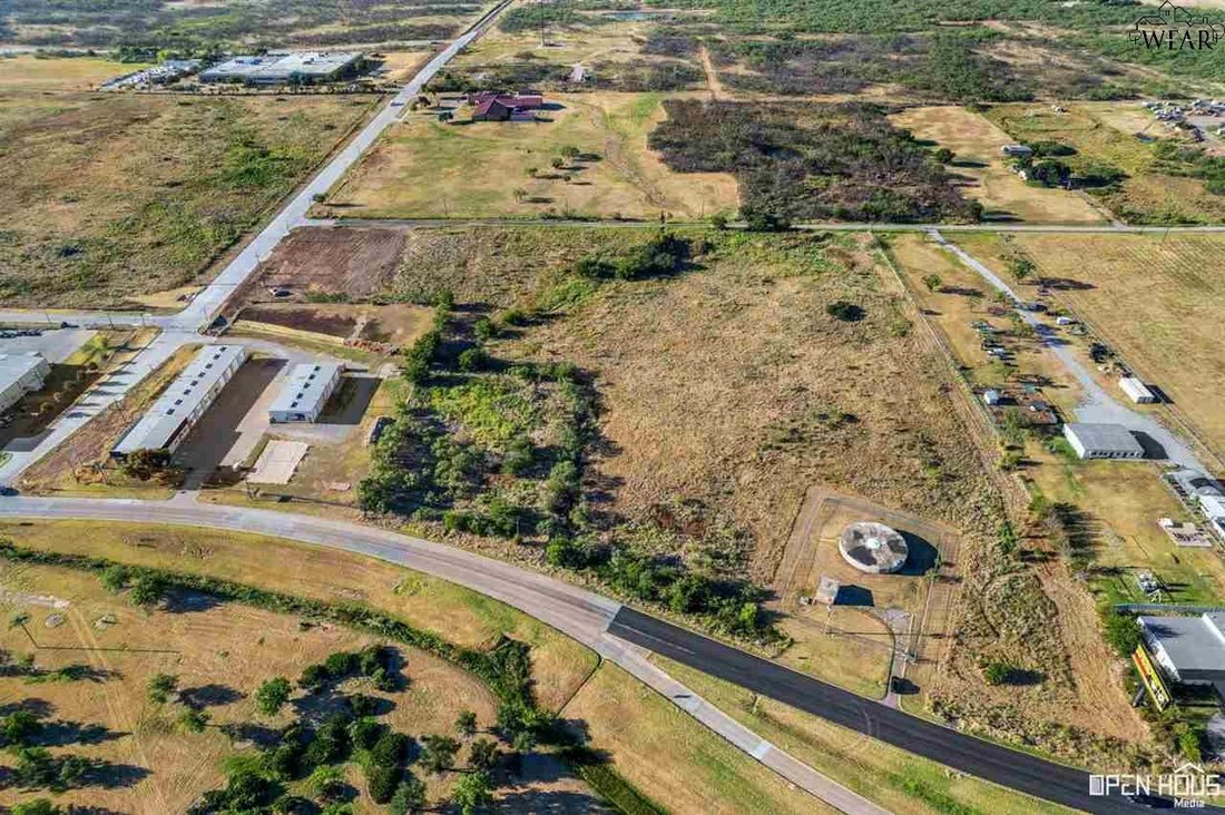 Land in Wichita Falls, Texas, United States 1 - 18038947