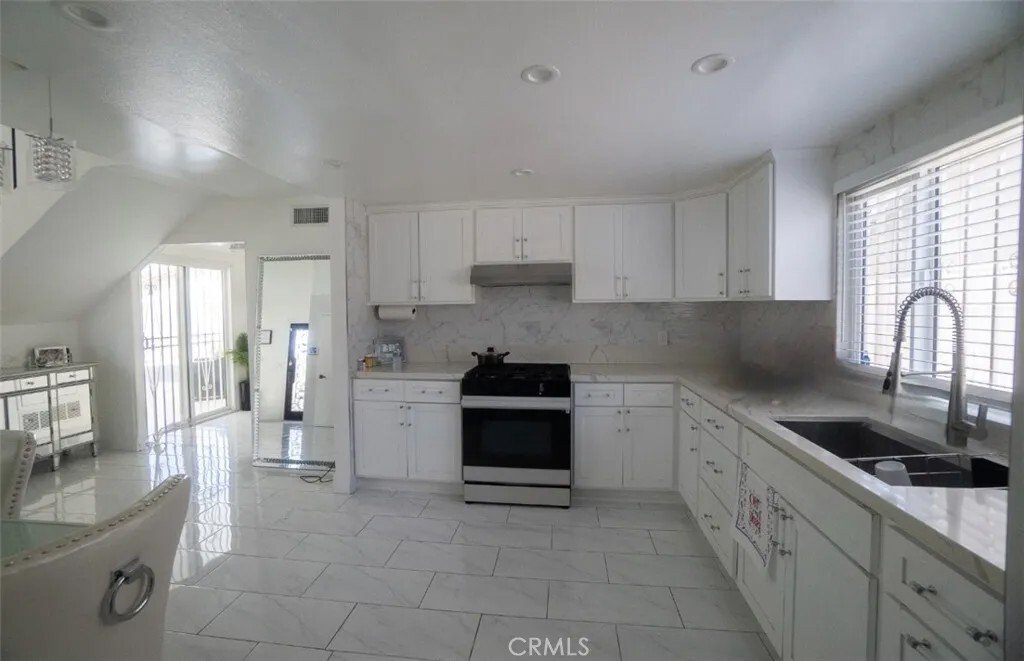House in Cerritos, California, United States 5 - 18046825