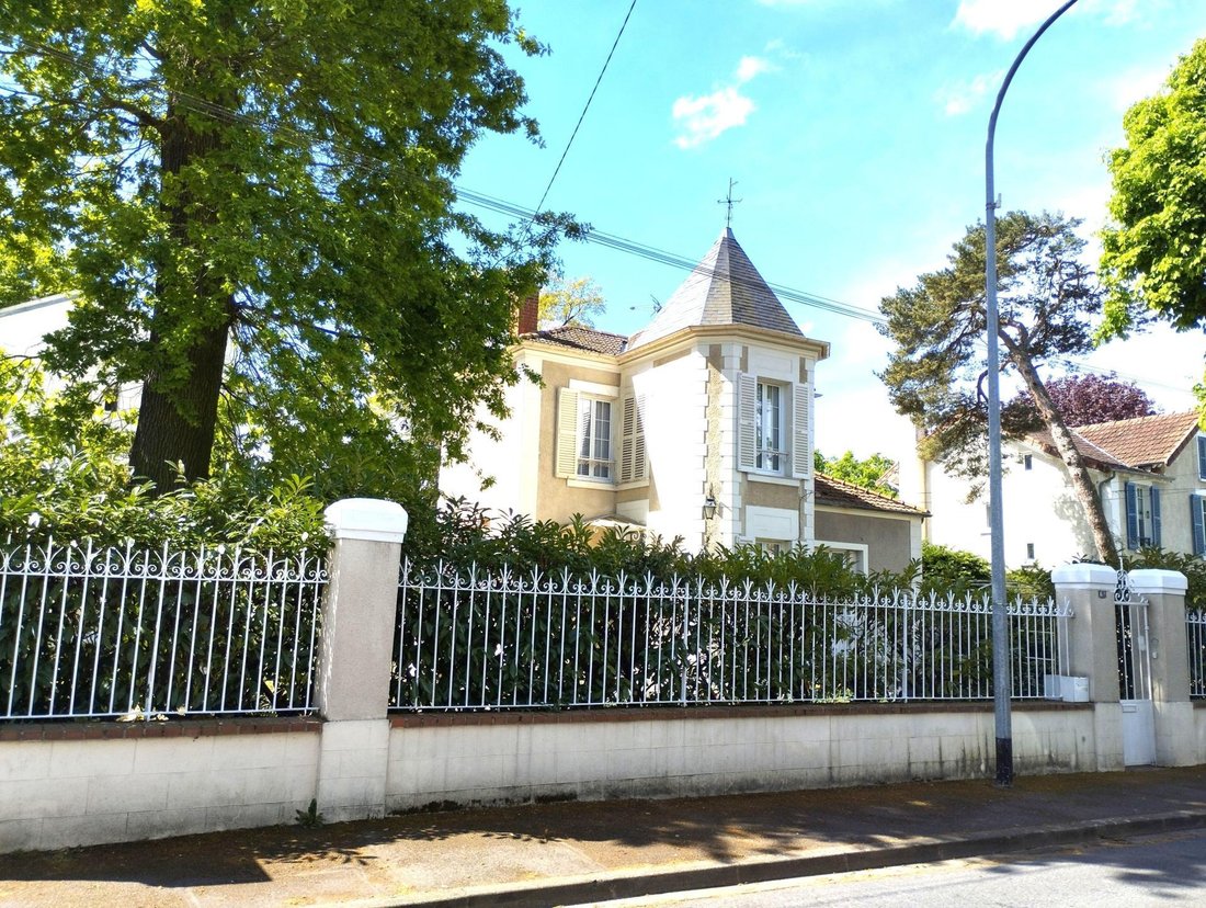 House in Beauchamp, Ile-de-France, France 1 - 18050654