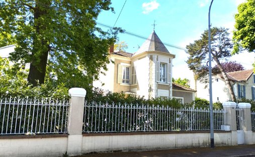 House in Beauchamp, Ile-de-France, France 1