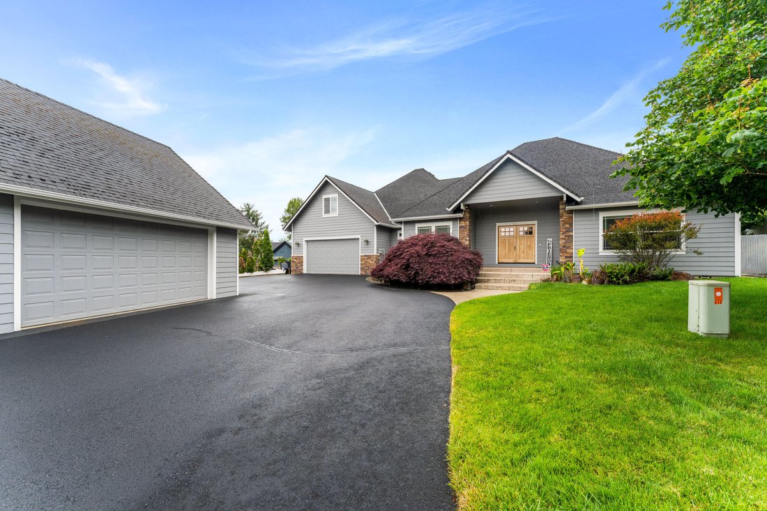 House in Grants Pass, Oregon, United States 3 - 18036810
