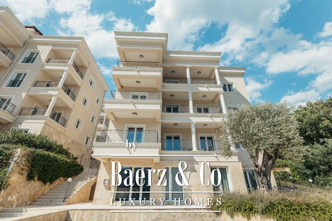 Apartment in Herceg Novi, Herceg Novi Municipality, Montenegro 3 - 15353881