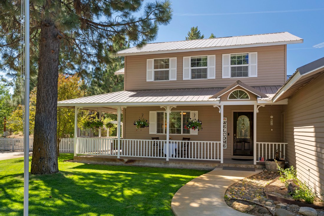 House in La Pine, Oregon, United States 2 - 18036809