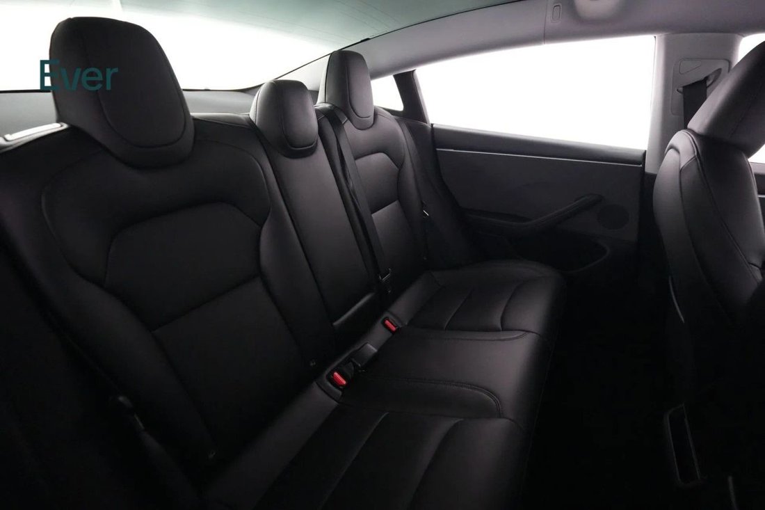Sedan in San Francisco, CA, United States 5 - 17995358