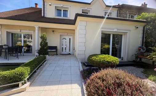 Villa a Yerres, Île-de-France, Francia 1