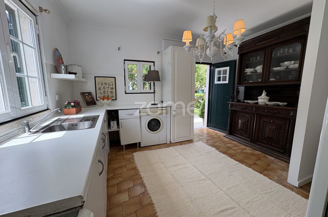 House in Algueirao-Mem Martins, Lisbon, Portugal 5 - 18042925
