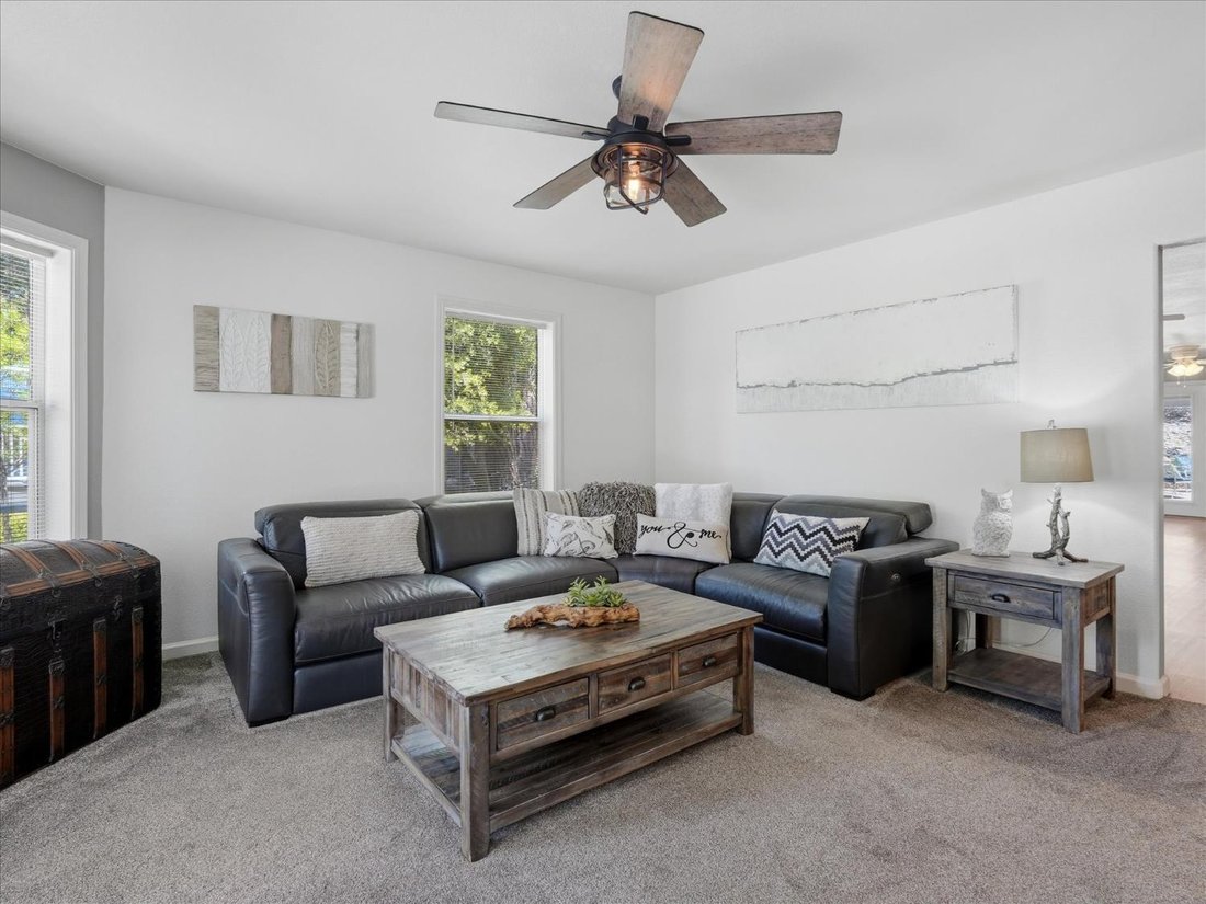 House in Bass Lake, California, United States 5 - 18046166