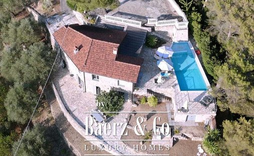 Villa in Dolceacqua, Ligurien, Italien 1
