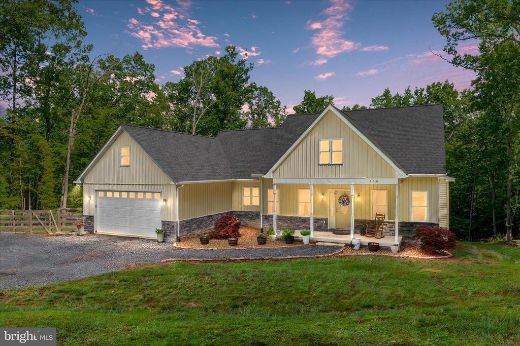 House in Front Royal, Virginia, United States 1 - 18045437