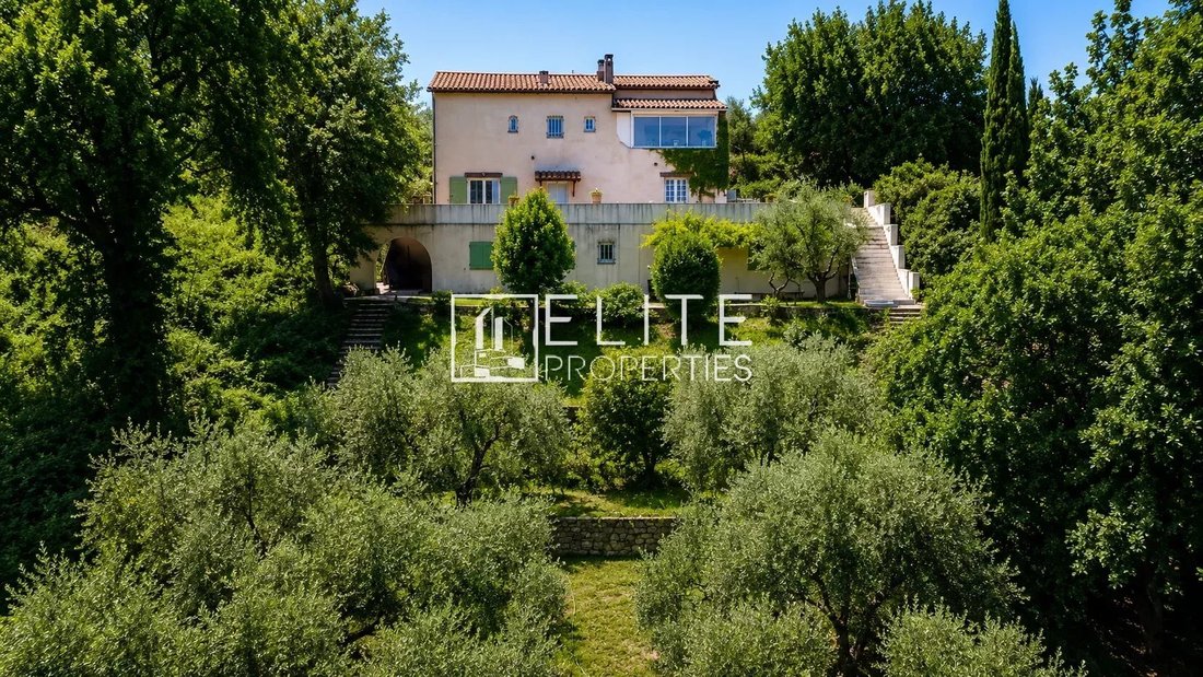Villa in La Roquette-sur-Siagne, Provence-Alpes-Côte d'Azur, France 1 - 17830592