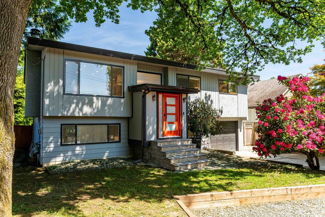 House in Maple Ridge, British Columbia, Canada 1 - 18042620