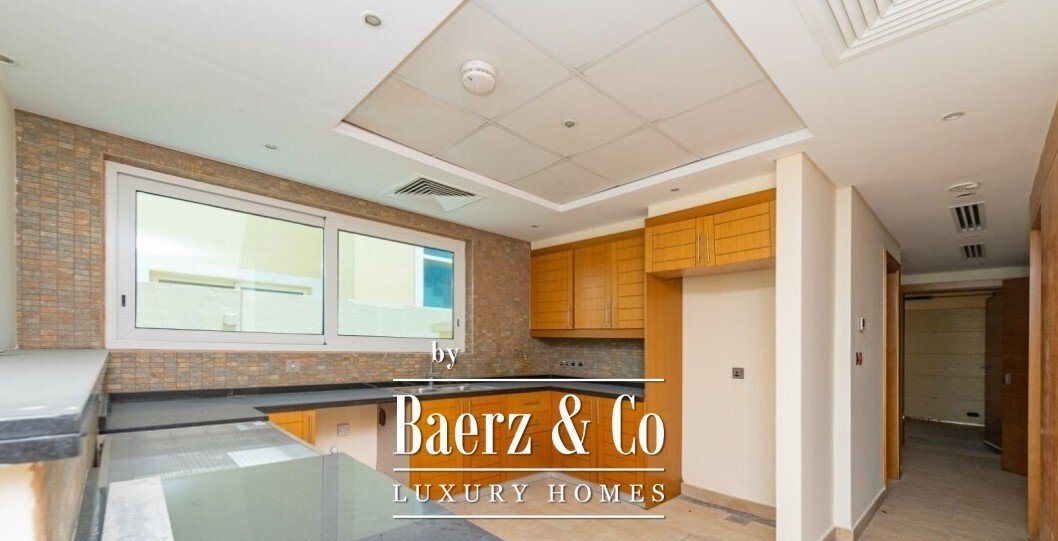 Villa in Al Wasl, Dubai, United Arab Emirates 5 - 16290086