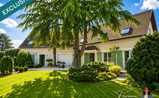 House in Pecqueuse, Ile-de-France, France 1