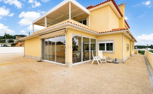 Villa in Fernão Ferro, Setúbal Municipality, Portugal 1