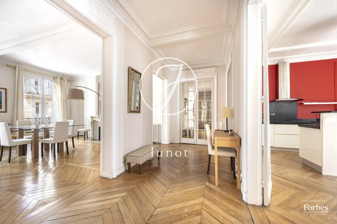 Apartment in Pereire-Malesherbes, Paris 17e Arrondissement, Paris 4 - 18038183