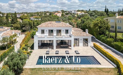 Villa in Loule (Sao Clemente), Algarve, Portugal 1