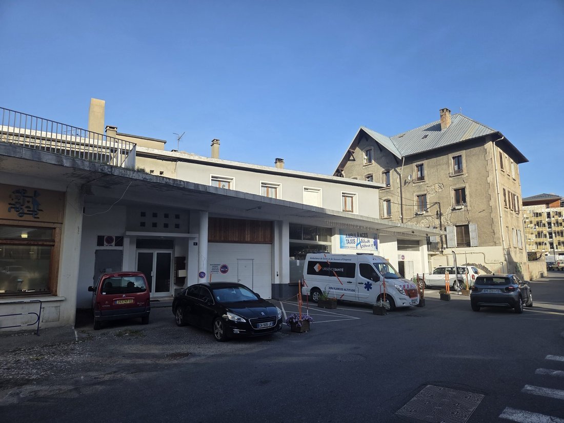 Autres à Briançon, Provence-Alpes-Côte d'Azur, France 1 - 16827746
