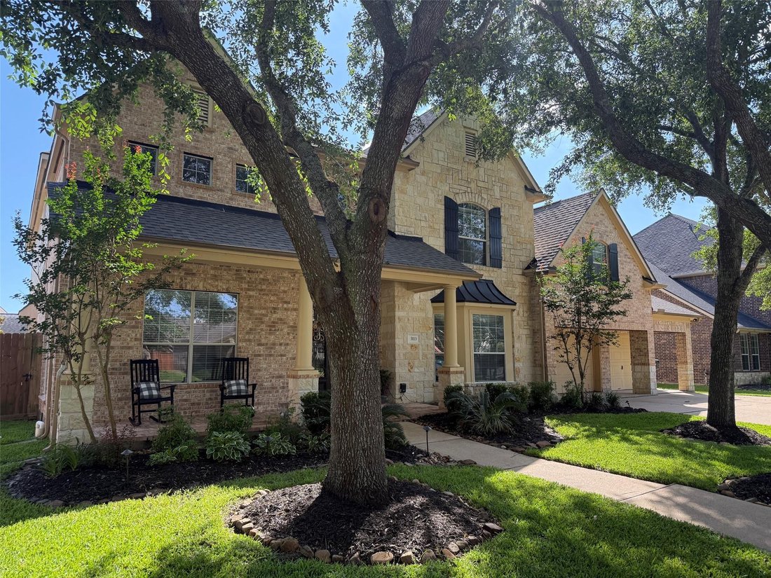 House in Friendswood, Texas, United States 2 - 18037070