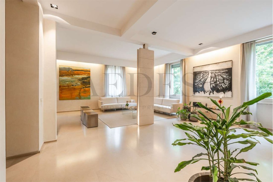 Apartment in Historic Center, Modena, Emilia-Romagna 4 - 18040388