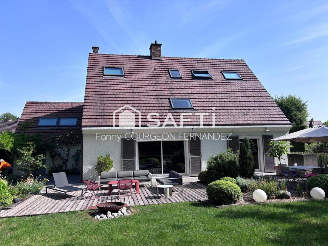 House in Gouvieux, Hauts-de-France, France 3 - 18050625