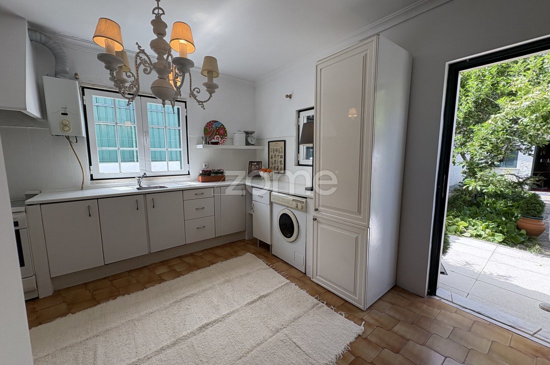 House in Algueirao-Mem Martins, Lisbon, Portugal 4 - 18042925