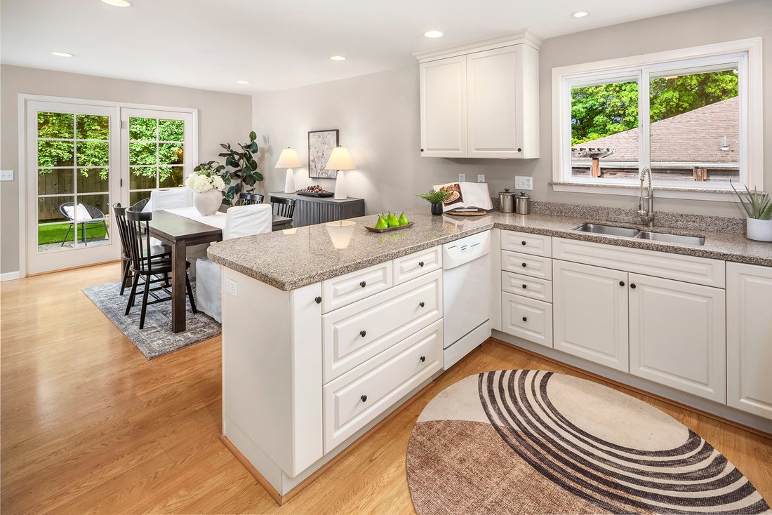 Mercer Island, Washington, United States 4 - 18045614