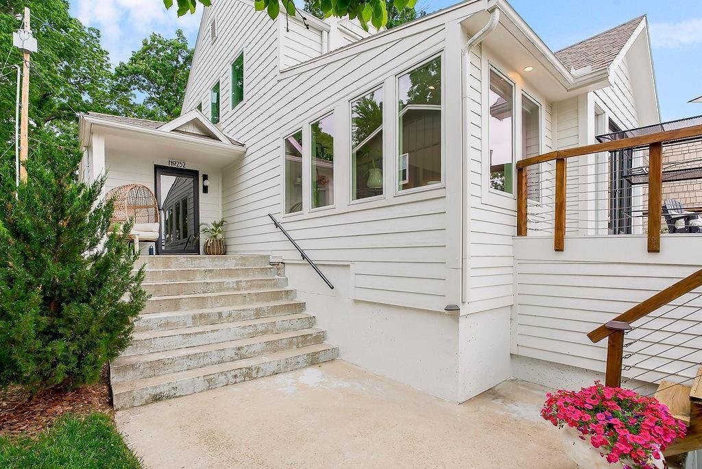 House in Lake Quivira, Kansas, United States 3 - 18024877