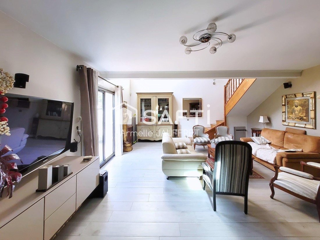 House in Saint-Brice-sous-Foret, Ile-de-France, France 3 - 18050645