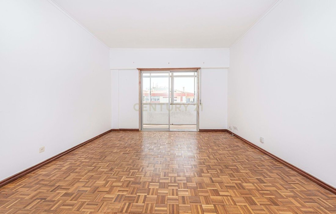 Apartment in Oeiras e Sao Juliao da Barra, Paco de Arcos e Caxias, Lisbon, Portugal 2 - 18048730