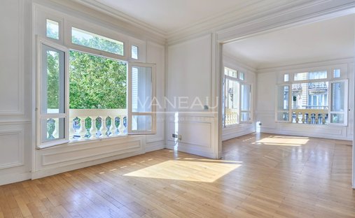 Apartment in Gros Caillou, Paris 7e Arrondissement, Paris 1