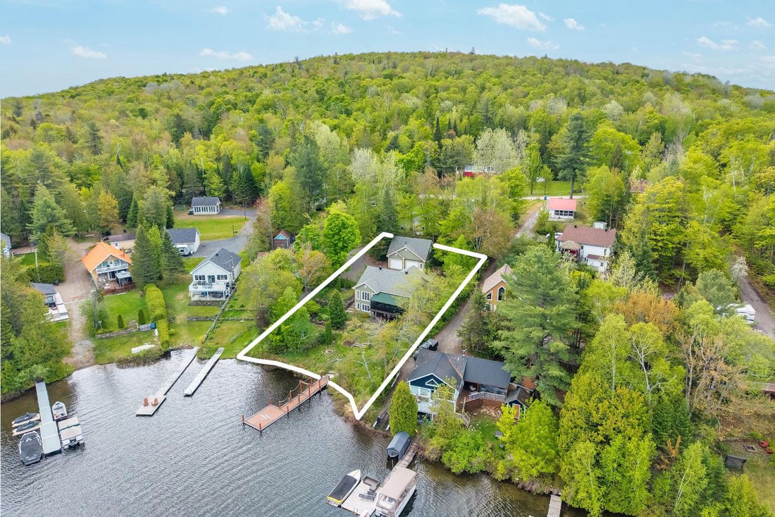 House in Chertsey, Quebec, Canada 2 - 18047264