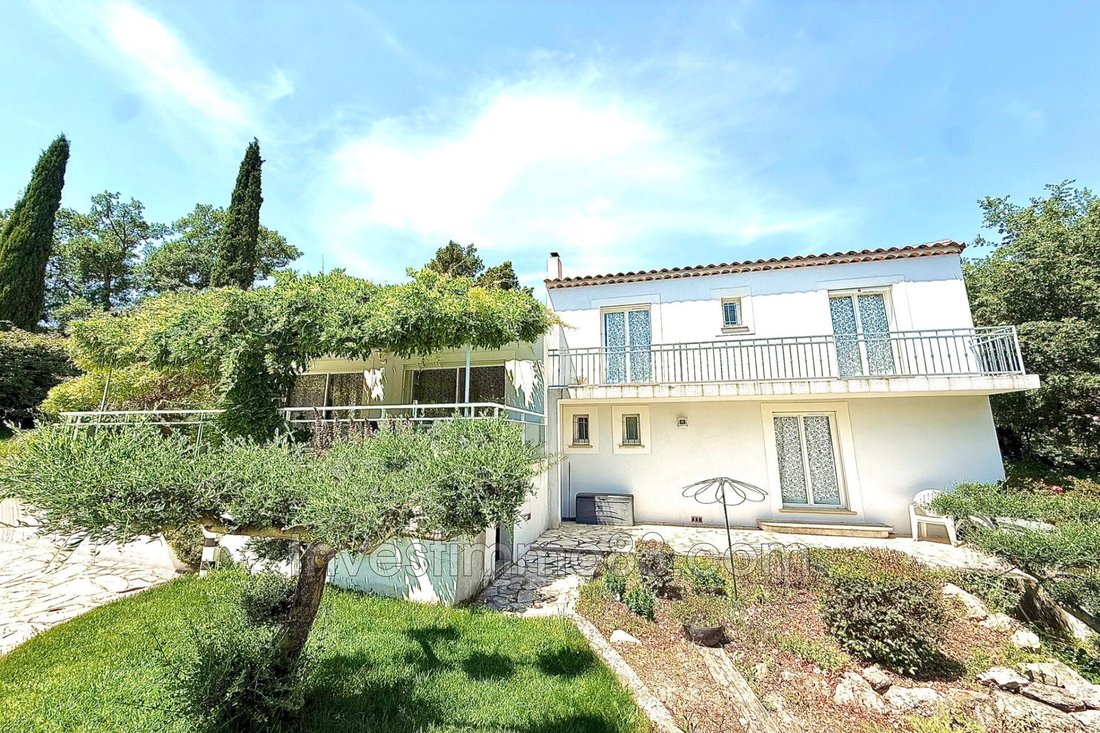 Villa in Puyloubier, Provence-Alpes-Côte d'Azur, France 3 - 18046989