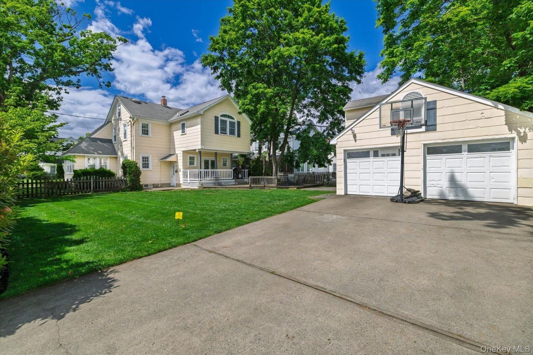 House in Rockville Centre, New York, United States 5 - 18049329