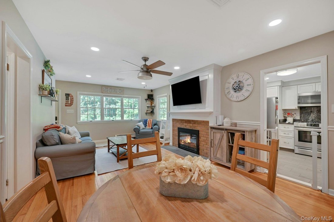 House in Montebello, New York, United States 5 - 18037548