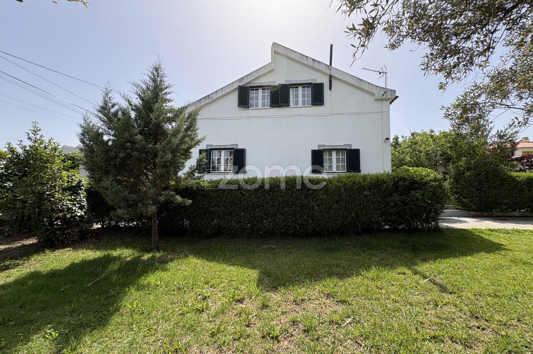 House in Algueirao-Mem Martins, Lisbon, Portugal 1 - 18042925