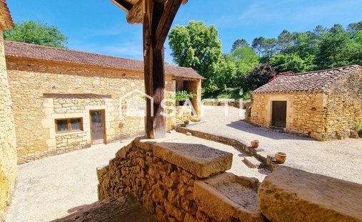 House in Fumel, Nouvelle-Aquitaine, France 1