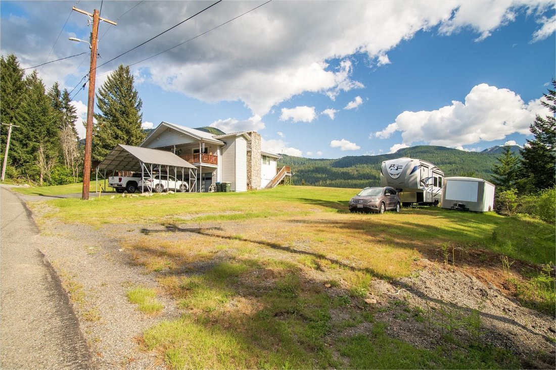 House in Packwood, Washington, United States 2 - 18041215