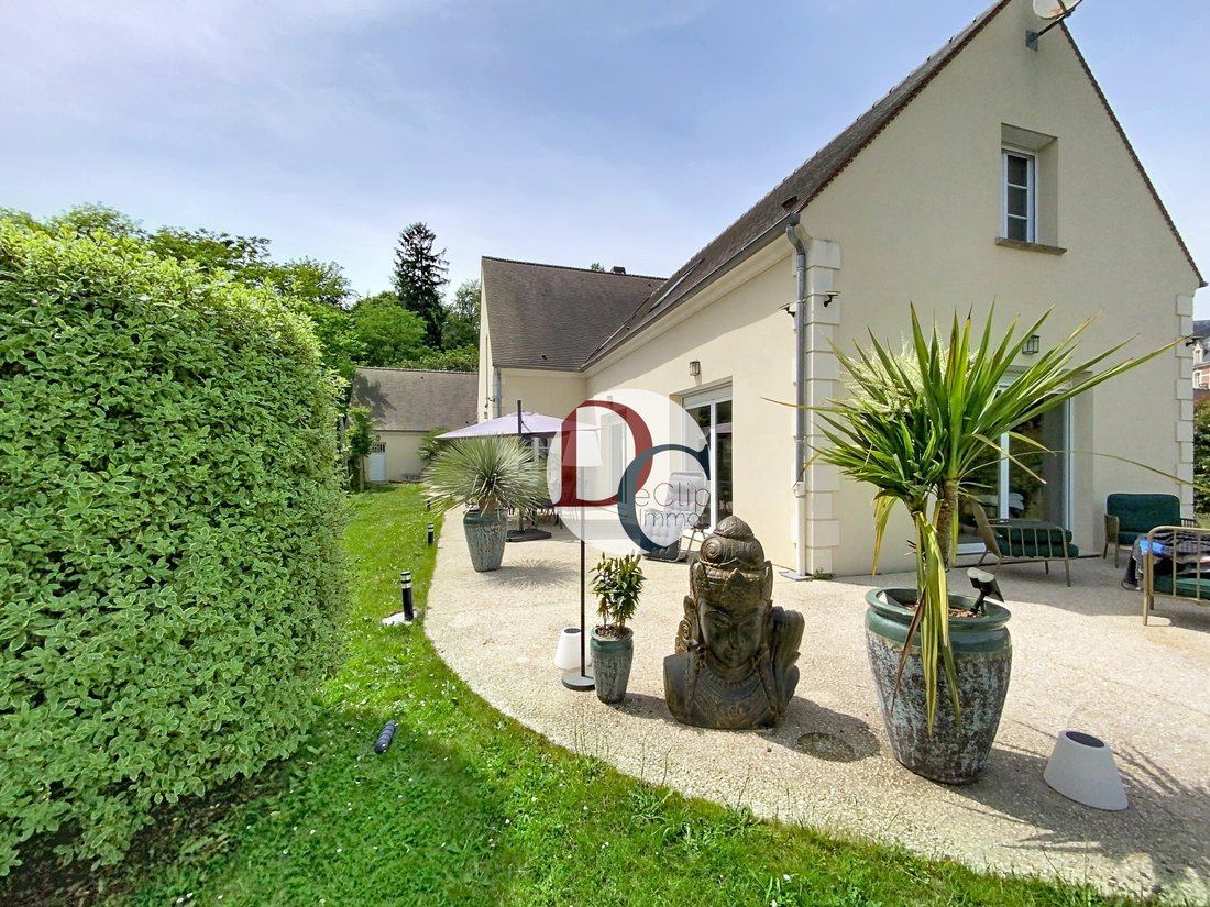 House in Senlis, Hauts-de-France, France 1 - 18041142