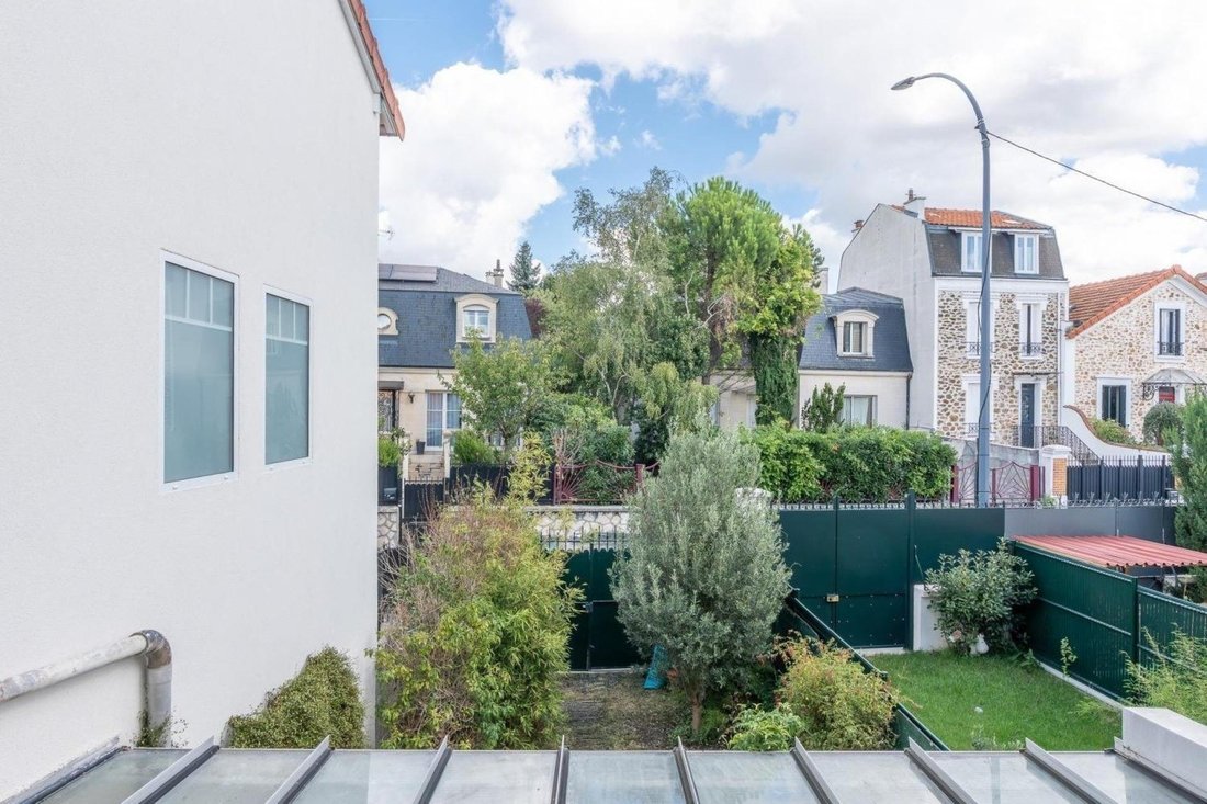 House in Nogent-sur-Marne, Ile-de-France, France 2 - 17992671