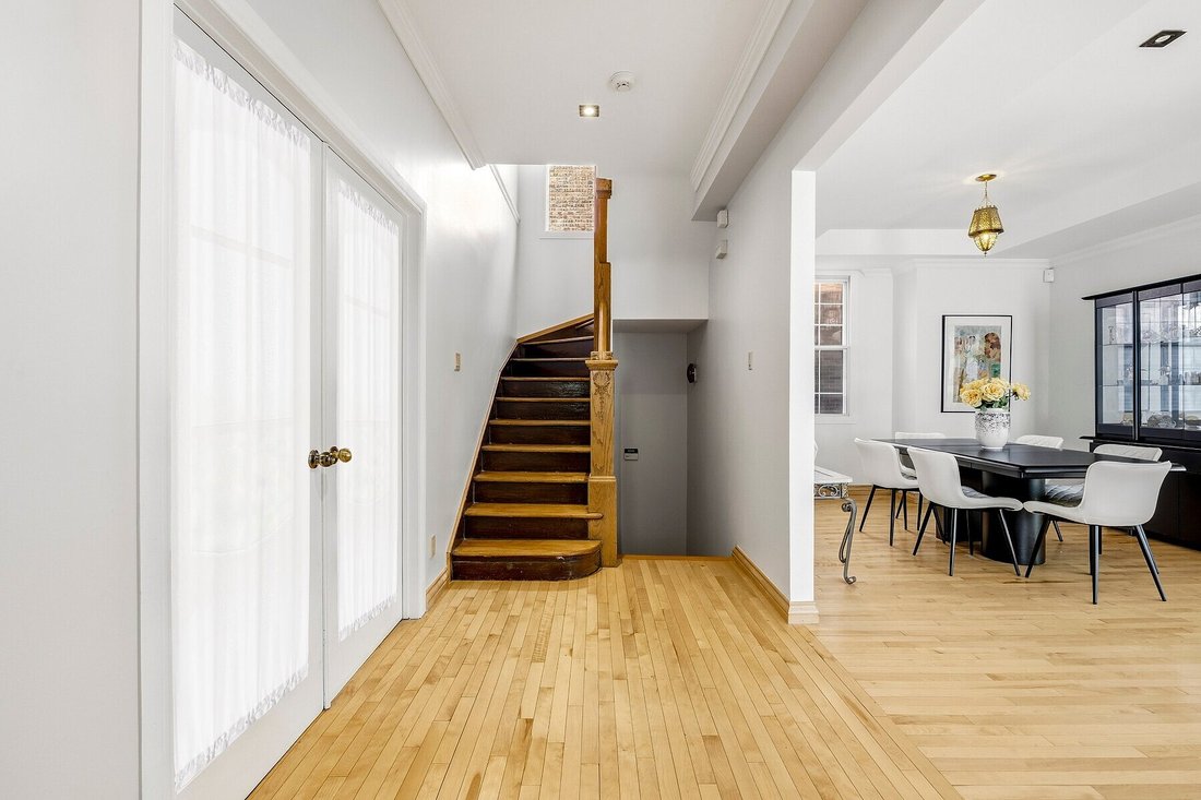 House in Montréal, Quebec, Canada 5 - 17884662
