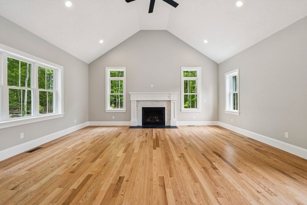 House in Holden, Massachusetts, United States 4 - 18037495