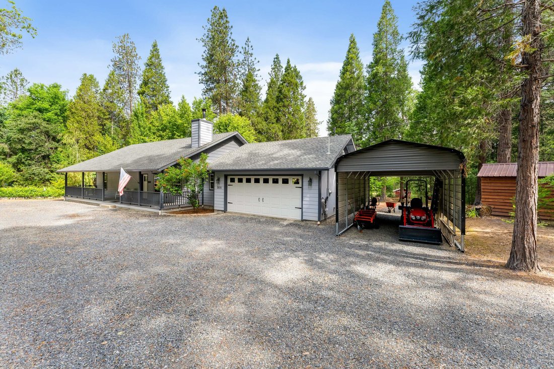 House in Grants Pass, Oregon, United States 1 - 18048481