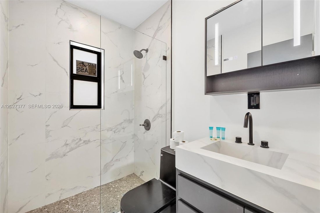 House in Miami, Florida, United States 4 - 18036188