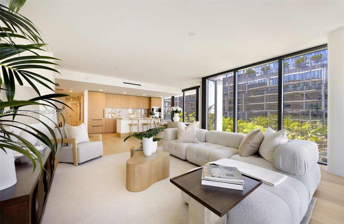 Condo in Bal Harbour, Florida, United States 1 - 18048483