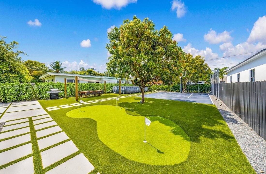 House in Miami, Florida, United States 4 - 18036196