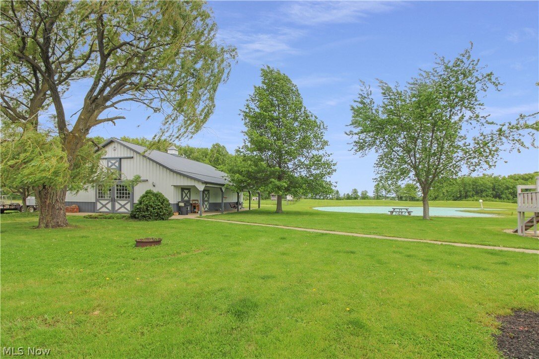 House in Oak Harbor, Ohio, United States 2 - 18036942