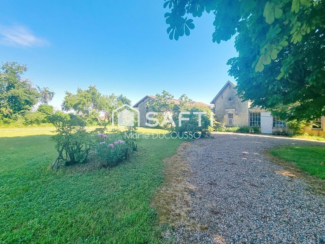 House in Pujols, Nouvelle-Aquitaine, France 2 - 18050644