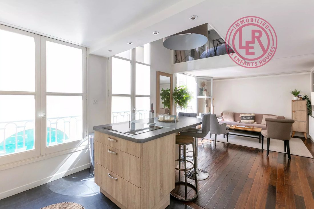 Apartment in Saint Gervais, Paris 4e Arrondissement, Paris 4 - 18038401