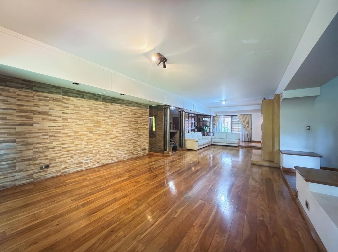 House in Olivos, Buenos Aires Province, Argentina 3 - 18039837