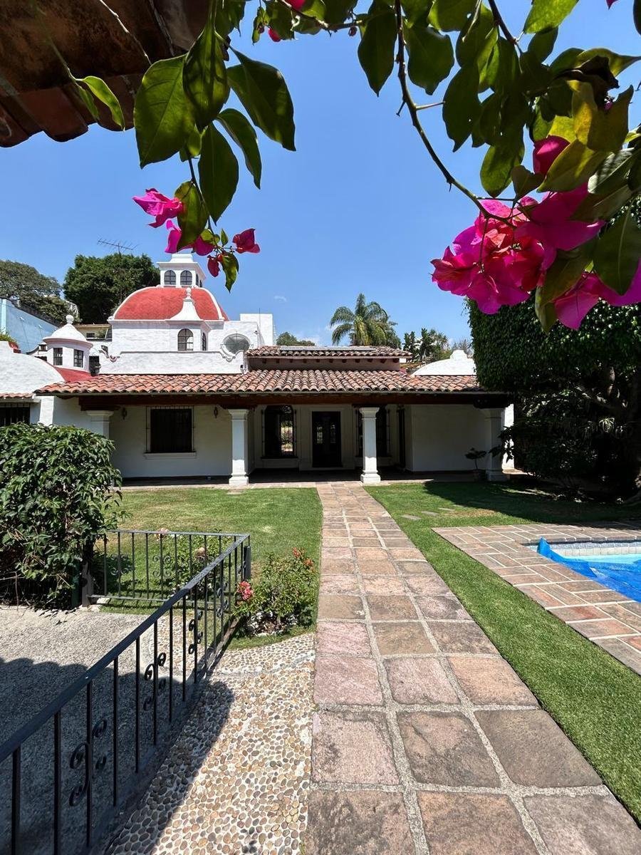 House in Cuernavaca, Morelos, Mexico 2 - 18042519